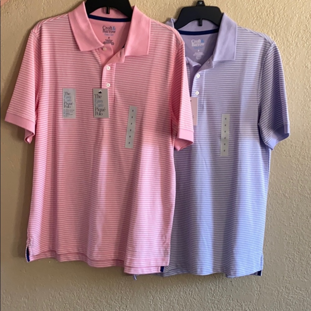 Two pollo’s one pink one purple